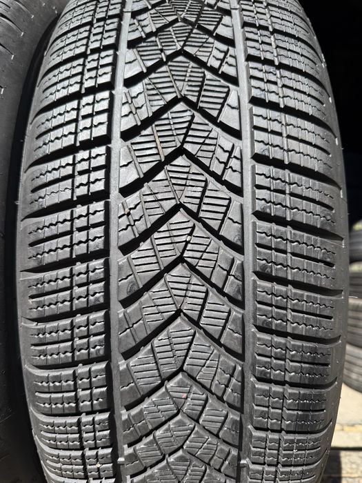Зимові шини 235/60 R20 Goodyear UltraGrip Performance + 2шт. 7мм