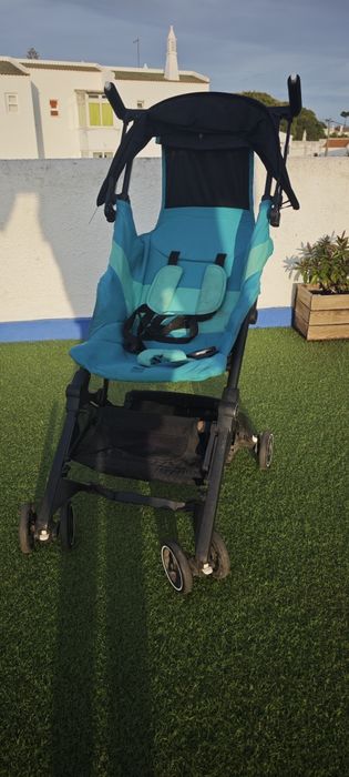 Carrinho de bebé tamanho cabine GB pocket