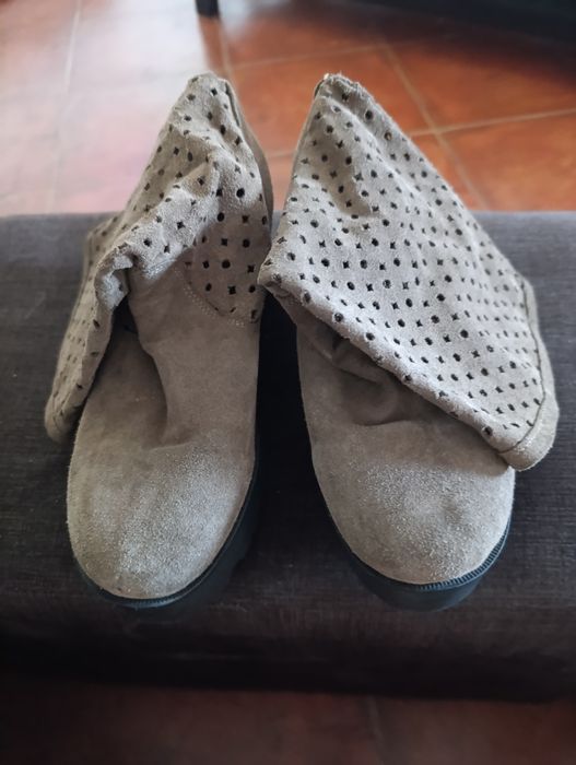 Botas de verão em pele