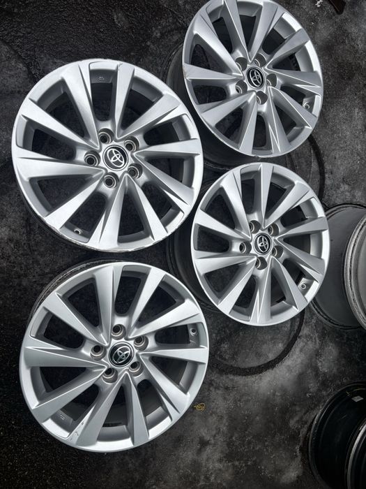 5/114.3 R17 Toyota Camry диски