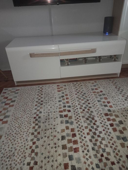 2 Vitrine ikea brancas em óptimo estado