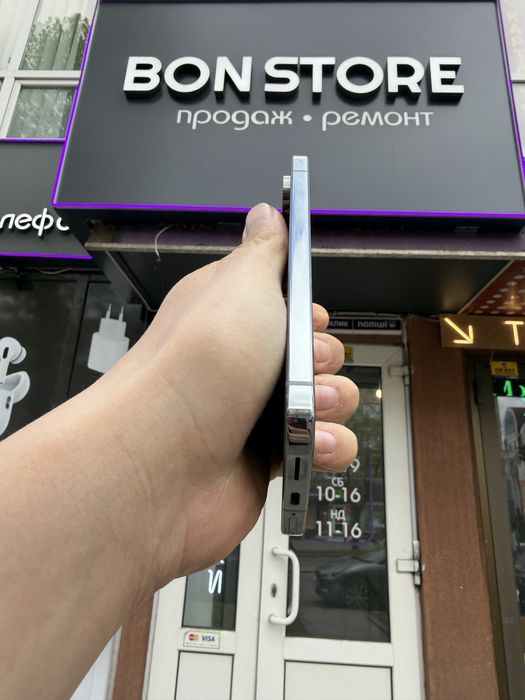 Pixel 9 pro XL 128gb. Never. Великий та швидкий