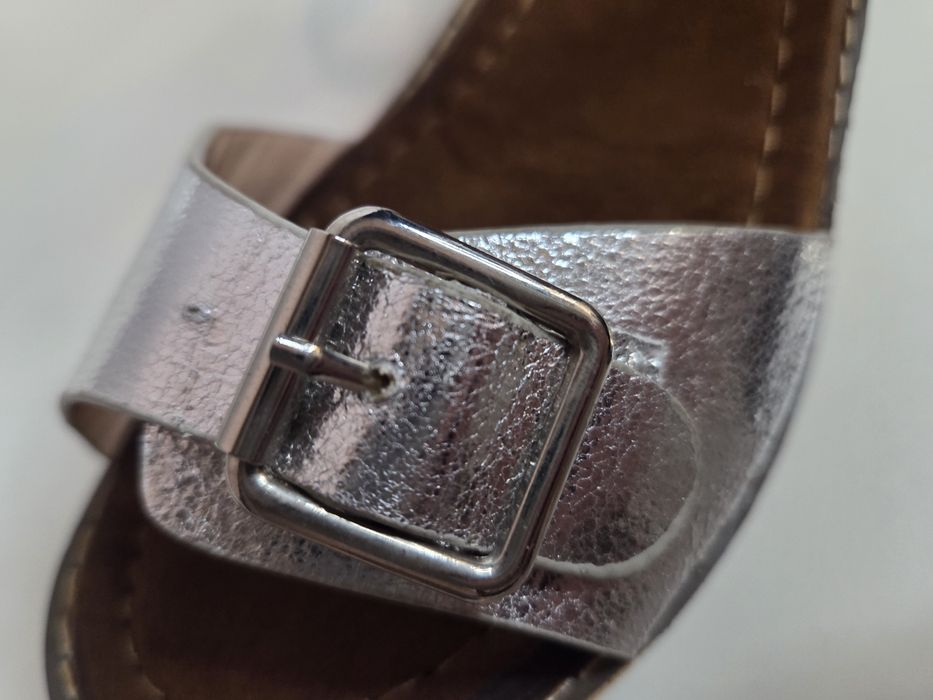 Sandały Srebrne Na Koturnie  Rozm: 37