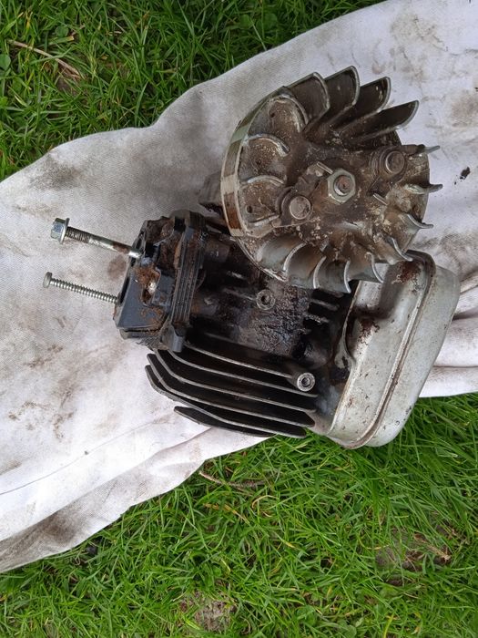 Pila 236 pilarka 240 husqvarna 235 silnik tłok macculloch 340 cylinder