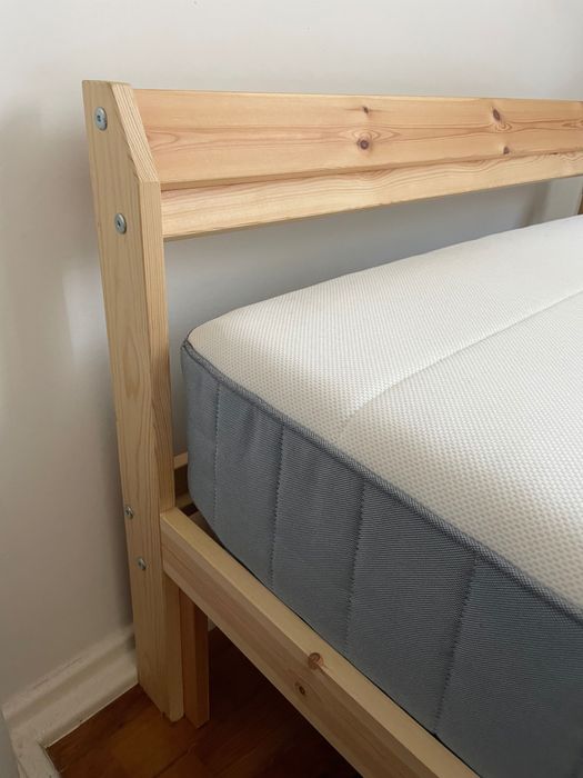 Cama e colchão ikea solteiro 90x200cm