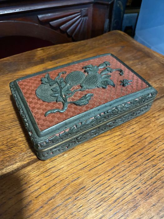 Caixa Laca Chinesa Cinnabar Séc XIX 15,5 cm