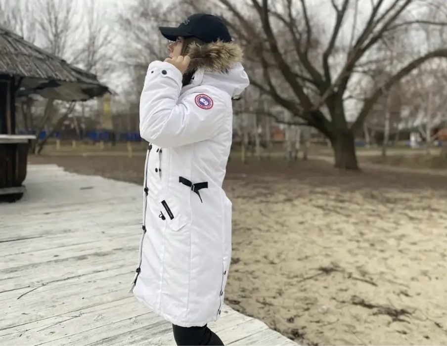 Акція Біла Зимова парка пуховик Канада Гус Canada Goose Кенсінгтон
