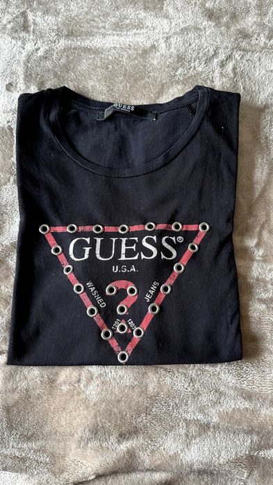 T shirt Guess, como nova!
