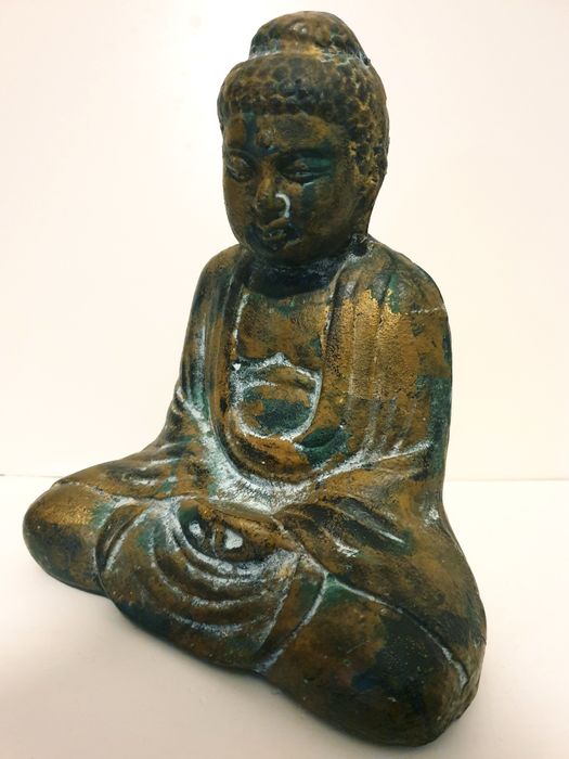 Antiga escultura de Buda japonês em ferro de fundição pintado + dourad