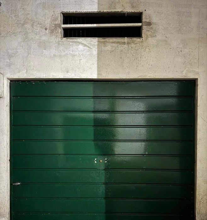 Garagem Fechada - Av. Vasco da Gama.