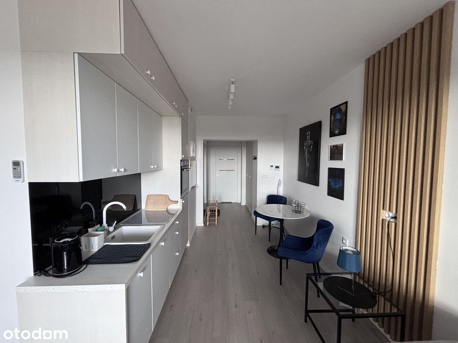 Nowoczesna Kawalerka 28 M² | Klimatyzacja | Balkon | 10. Piętro