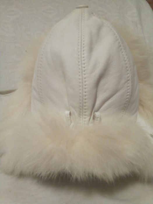 Шапка женская красивая