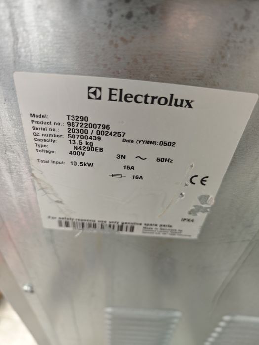 Професійна сушильна машина Сушка 14/16кг Electrolux T3290