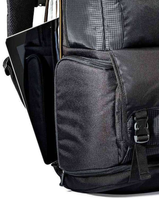 Mochila Lowepro Fastpack BP 150 AW II