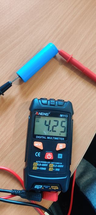 3.7V 2000mAh Batteries64354220860930122