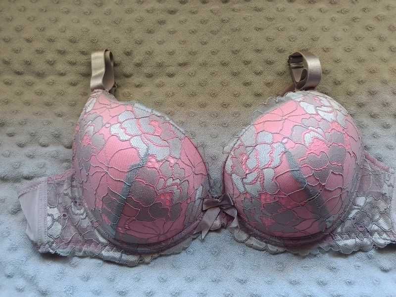 Biustonosz rozm. 90C