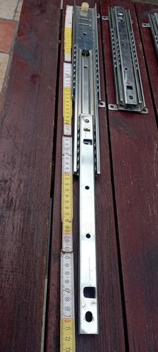 Prowadnice do szuflad i dużej wytrzymałości  80 kg