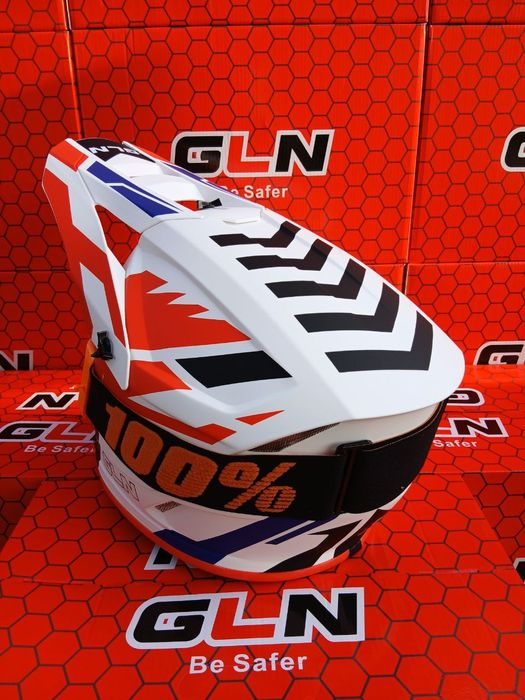 Мотошолом мотоциклетний шолом мото шлем кроссовый. Мотошолом кросовий