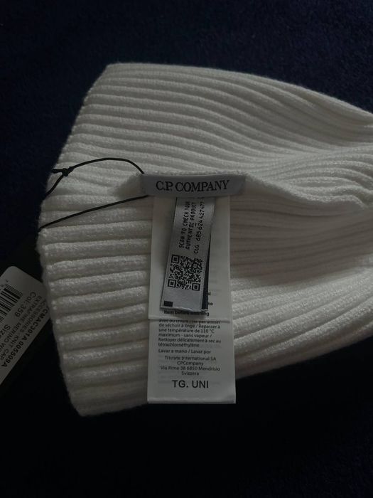 C.P. company czapka oryginalna