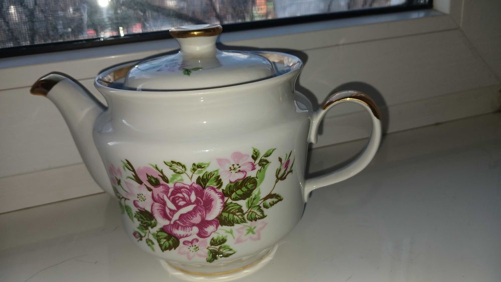 Чайний  набір порцеляни