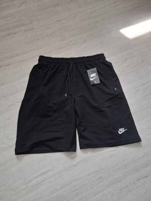 Czarne spodenki Nike M