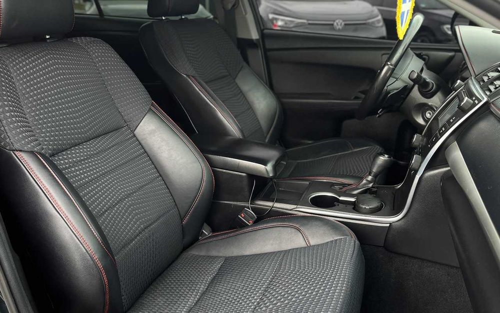 Toyota Camry 2015