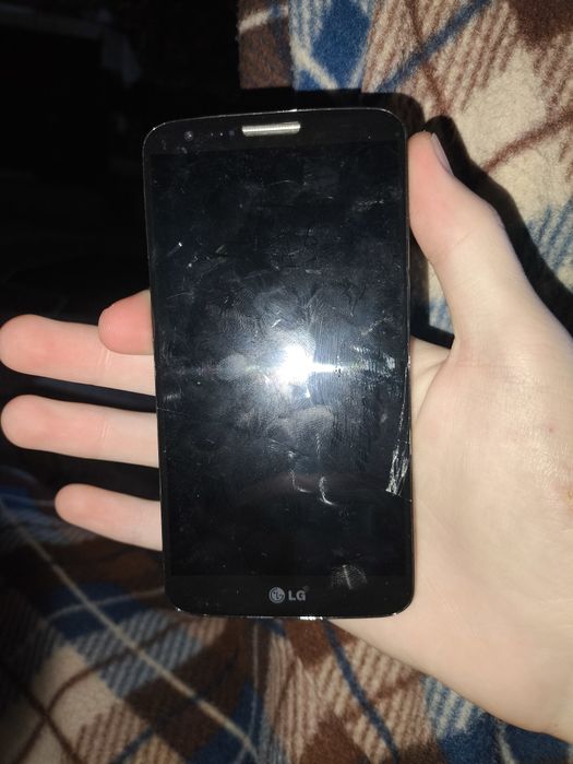 Лот телефонов lg2(2) lg3, redmi 7