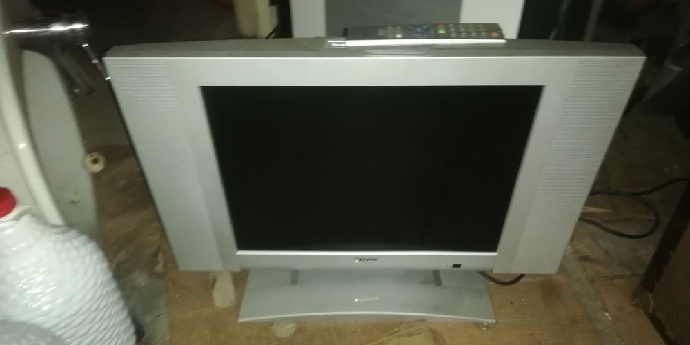 Televisores  a funcionarem bem