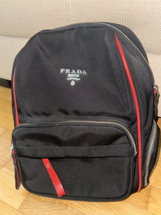 Продаю рюкзак PRADA