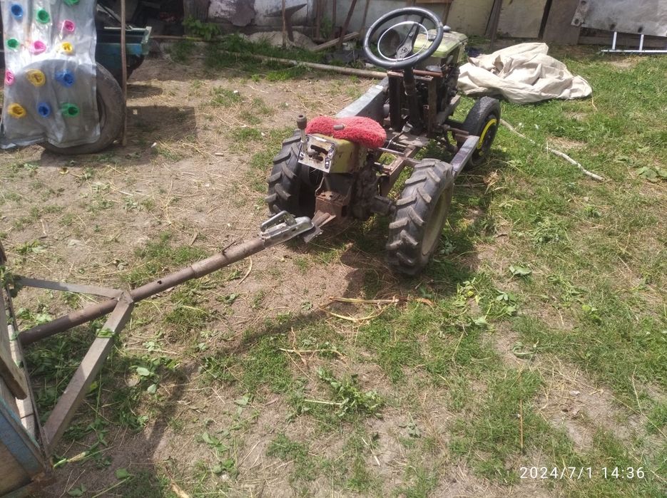 Продам терміново мінітракторця