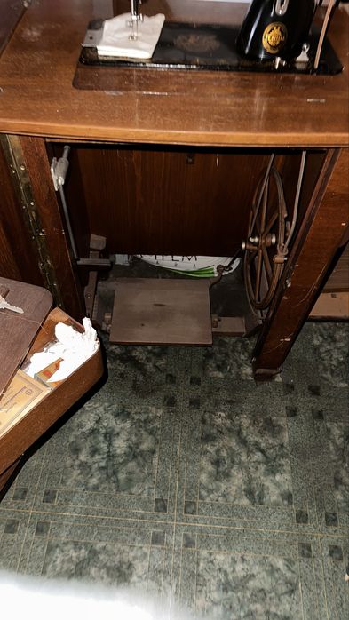 Німецька швейна машинка Textima