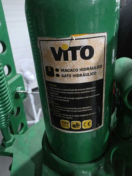Prensa hidráulica Macaco c Ext. 50 como nova para vinho e bagaço