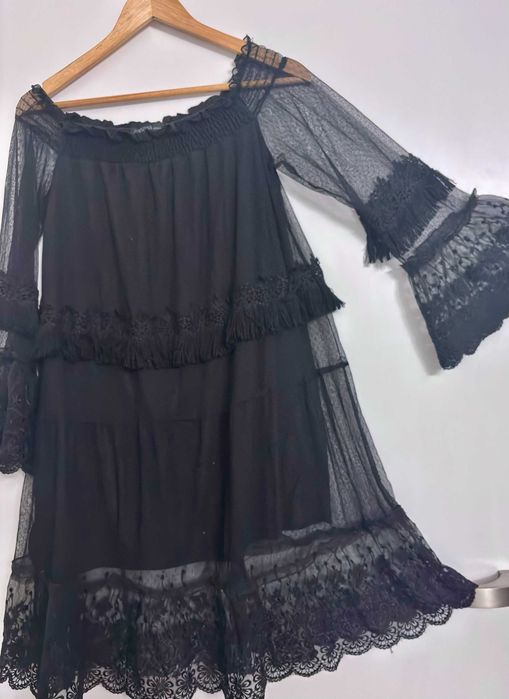 KORONKOWA sukienka z frędzlami odkryte ramiona M L