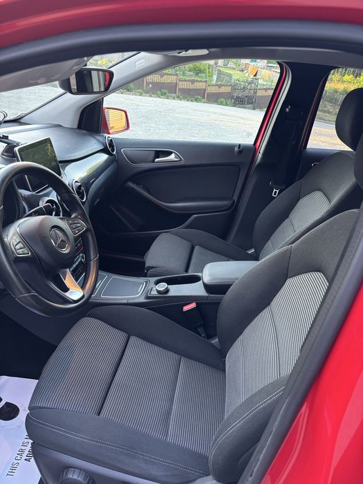 Mercedes-Benz B 250E