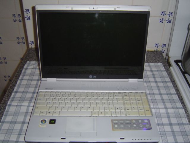 Portatil LG E500 peças