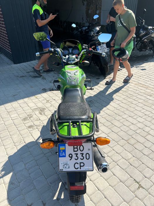 Продам мотоцикл  Spark200 25i