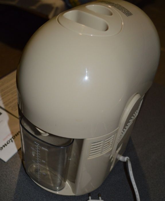Соковыжималка центробежная Binatone JE-500