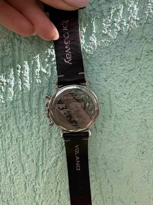 Продам годинник чоловічий  VOLANO
