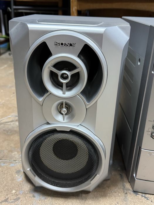 Музыкальный центр