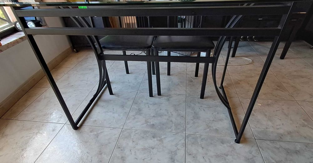 Mesa de Jantar em Vidro + 4 Cadeiras
