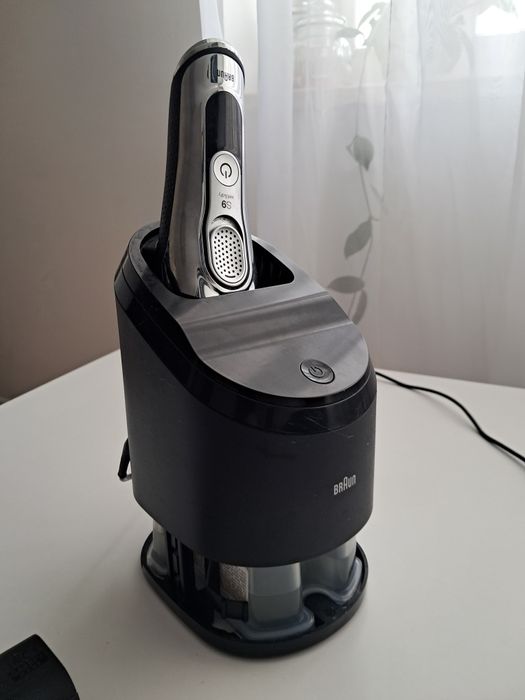 Golarka męska Braun series 9 komplet