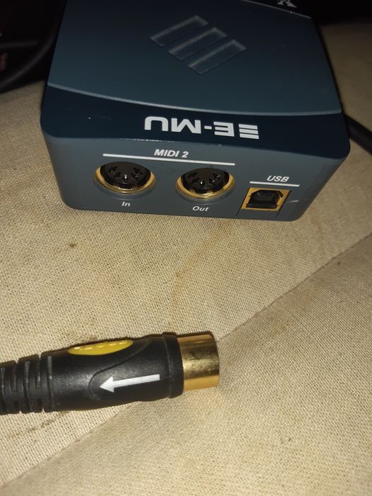 Sprzedam interfeis E-Mu Xmidi 2X2 32 Kanałowy USB MIDI Model EM8750