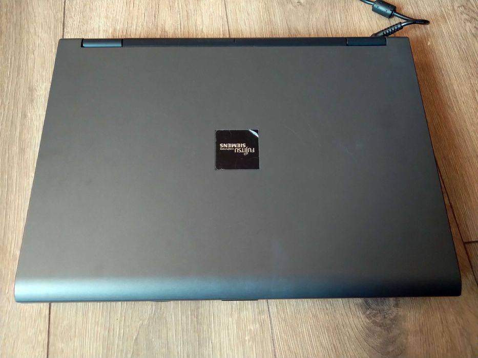 Laptop FUJITSU D9510
