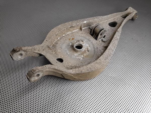 Braço de suspensão trás esquerdo BMW 3 (E46)