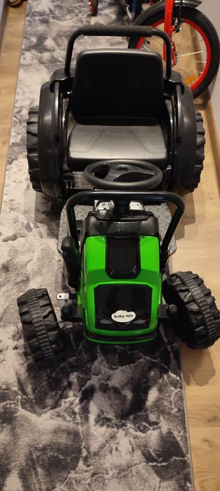 Baby Mix traktor elektryczny