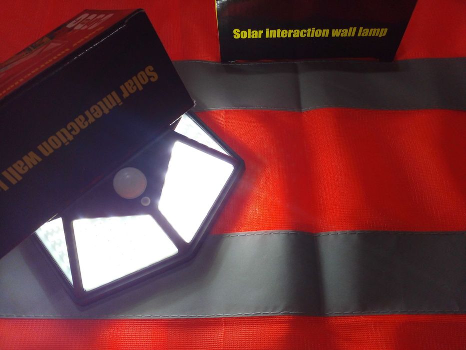 Солнечный светильник с датчиком движения Доставка