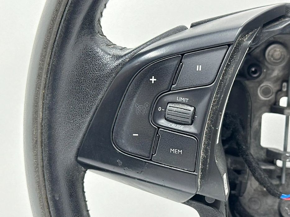 Volante - Citroen C4 Cactus (2014)