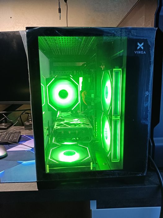 AMD RYZEN 5 5600X Дуже гарний комп'ютер.