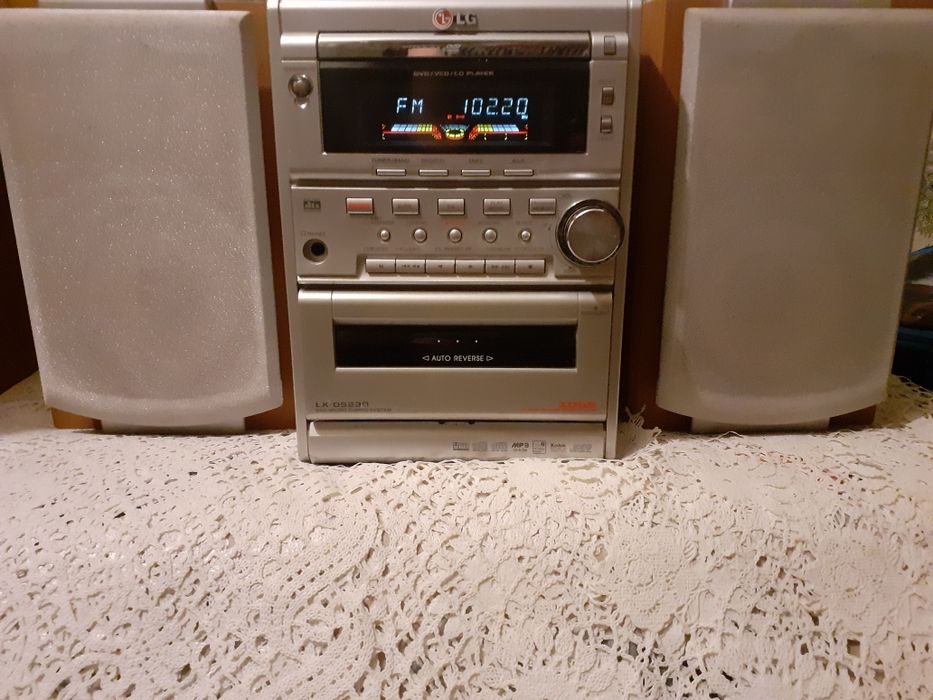 музичний центр LG LX D 5230A