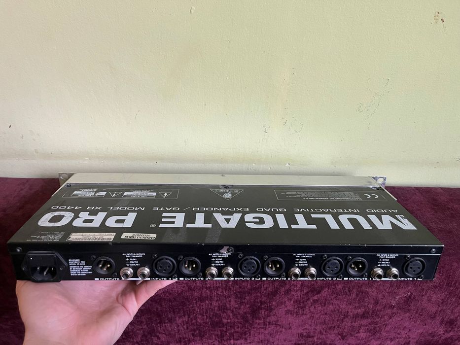 Behringer multigate pro xr4400
